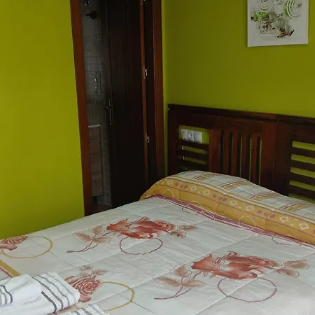 Casa Cesar Quarto em Acomodações Particulares Lubian